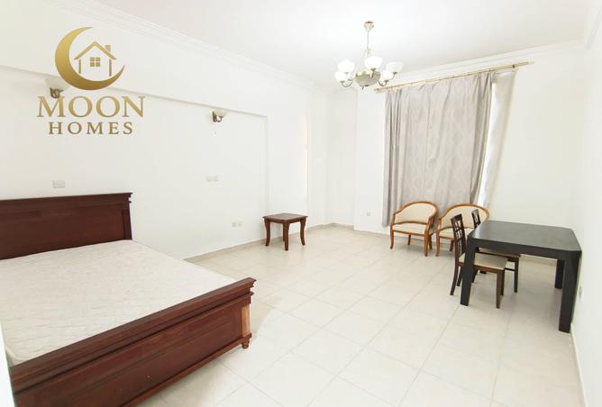 996906 - Property Image 2