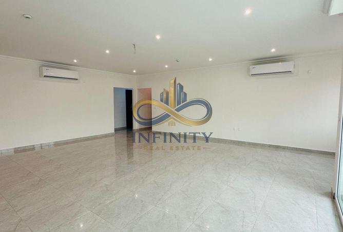 61168196 - Property Image 2