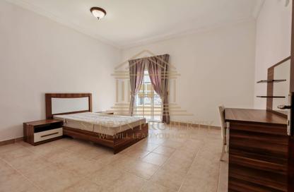 Villa - 4 Bedrooms - 5 Bathrooms for rent in Bu Hamour Street - Abu Hamour - Doha