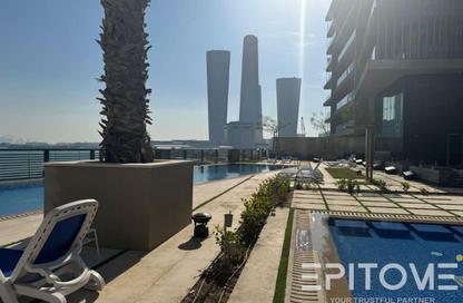 Apartment - 1 Bedroom - 2 Bathrooms for sale in Seef Lusail Tower 1 - Seef Lusail - Lusail City - Lusail