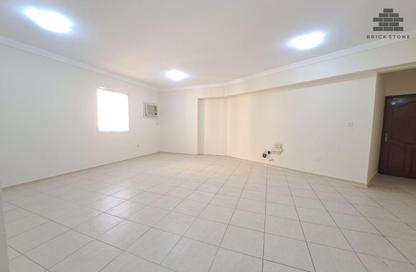 Apartment - 3 Bedrooms - 3 Bathrooms for rent in Muntazah 19 - Al Muntazah - Doha