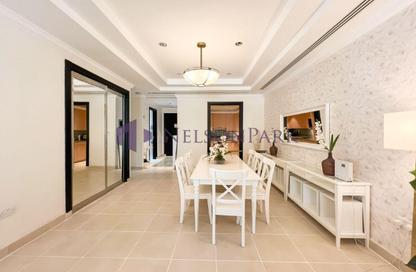 Apartment - 2 Bedrooms - 3 Bathrooms for sale in The Pearl Island - Doha