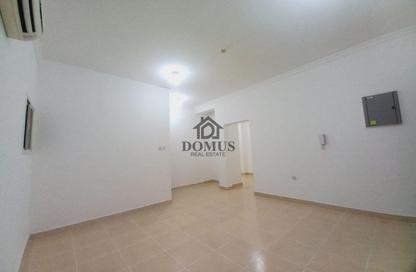 Apartment - 2 Bedrooms - 2 Bathrooms for rent in Hiteen Street - Al Muntazah - Doha