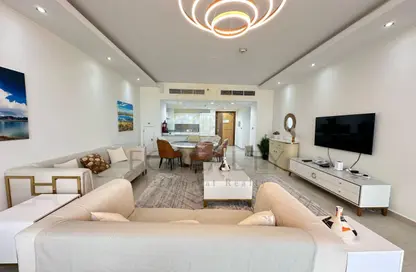 Apartment - 1 Bedroom - 2 Bathrooms for rent in Lusail Marina Heights - Marina District - Lusail Apartment - 1 Bedroom - 2 Bathrooms for rent in Lusail Marina Heights - Marina District - Lusail