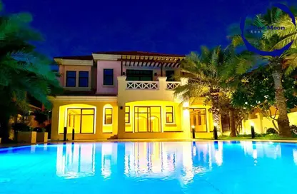 فيلا - 4 غرف نوم - 5 حمامات للايجار في فيلات بيرليتا - فيلات بيرليتا - جزيرة اللؤلؤة - الدوحة