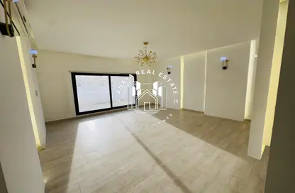 فيلا - 1 حمام للايجار في روضة الحمامة - الضعاين