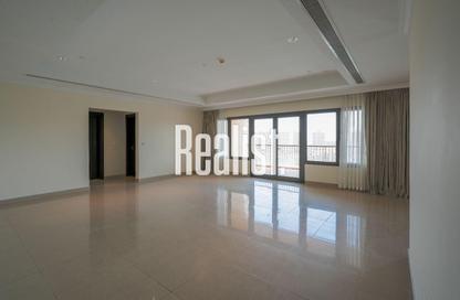Apartment - 2 Bedrooms - 3 Bathrooms for sale in East Porto Drive - Porto Arabia - The Pearl Island - Doha