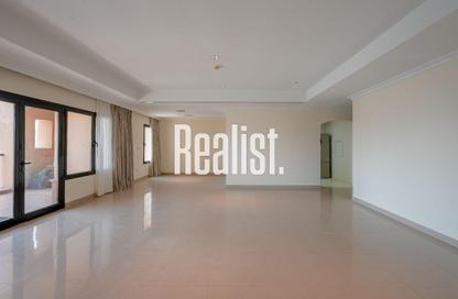 Apartment - 2 Bedrooms - 3 Bathrooms for sale in East Porto Drive - Porto Arabia - The Pearl Island - Doha