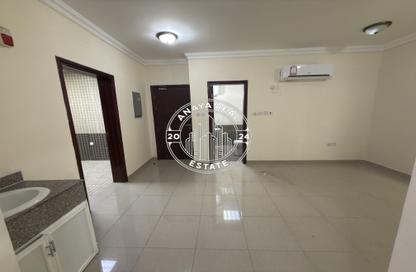 Apartment - 2 Bedrooms - 2 Bathrooms for rent in Al Mansoura - Al Mansoura - Doha Apartment - 2 Bedrooms - 2 Bathrooms for rent in Al Mansoura - Al Mansoura - Doha