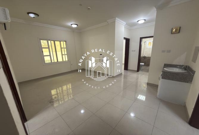 1005087 - Property Image 2