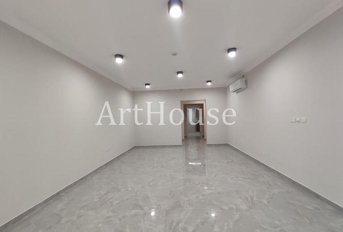 60833869 - Property Image 2