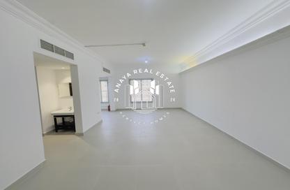 Apartment - 2 Bedrooms - 1 Bathroom for rent in Al Sadd Road - Al Sadd - Doha
