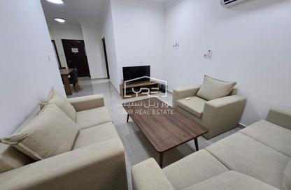 Apartment - 2 Bedrooms - 2 Bathrooms for rent in Bin Omran 35 - Fereej Bin Omran - Doha