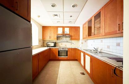 Apartment - 1 Bedroom - 2 Bathrooms for rent in East Porto Drive - Porto Arabia - The Pearl Island - Doha