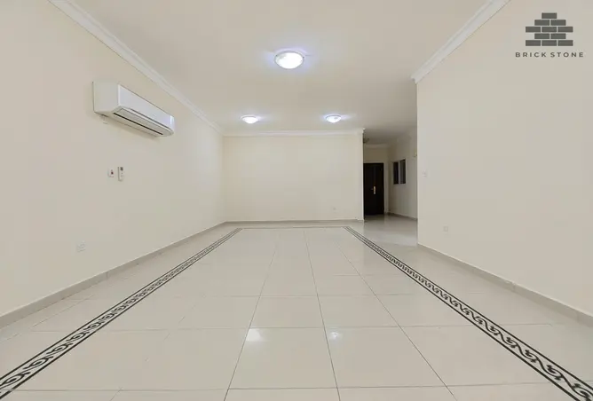 62747447 - Property Image 2