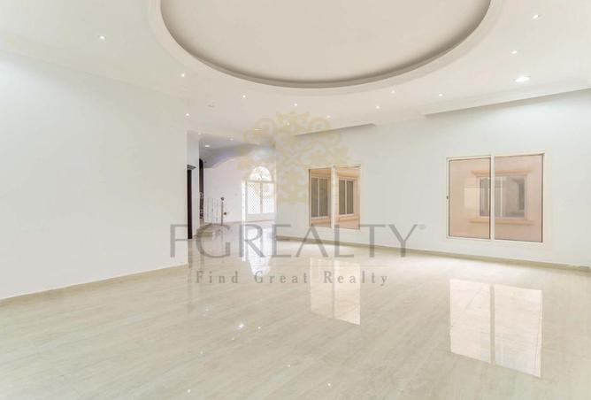 60443403 - Property Image 2