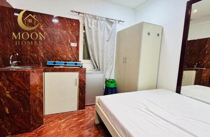 Apartment - Studio - 1 Bathroom for rent in Umm Ghwailina Comm - Umm Ghuwalina - Umm Ghuwailina - Doha