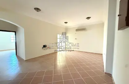 Apartment - 2 Bedrooms - 3 Bathrooms for rent in Old Airport Road - Old Airport Road - Doha