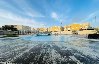 شقة - 4 غرف نوم - 4 حمامات للايجار في سوق الغرافة - الغرافة - الدوحة