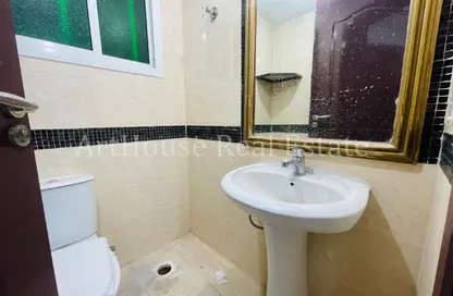 شقة - 4 غرف نوم - 4 حمامات للايجار في سوق الغرافة - الغرافة - الدوحة