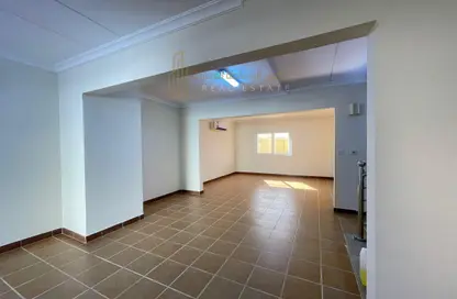 فيلا - 4 غرف نوم - 5 حمامات للايجار في شارع الوعب - الوعب - الدوحة فيلا - 4 غرف نوم - 5 حمامات للايجار في شارع الوعب - الوعب - الدوحة