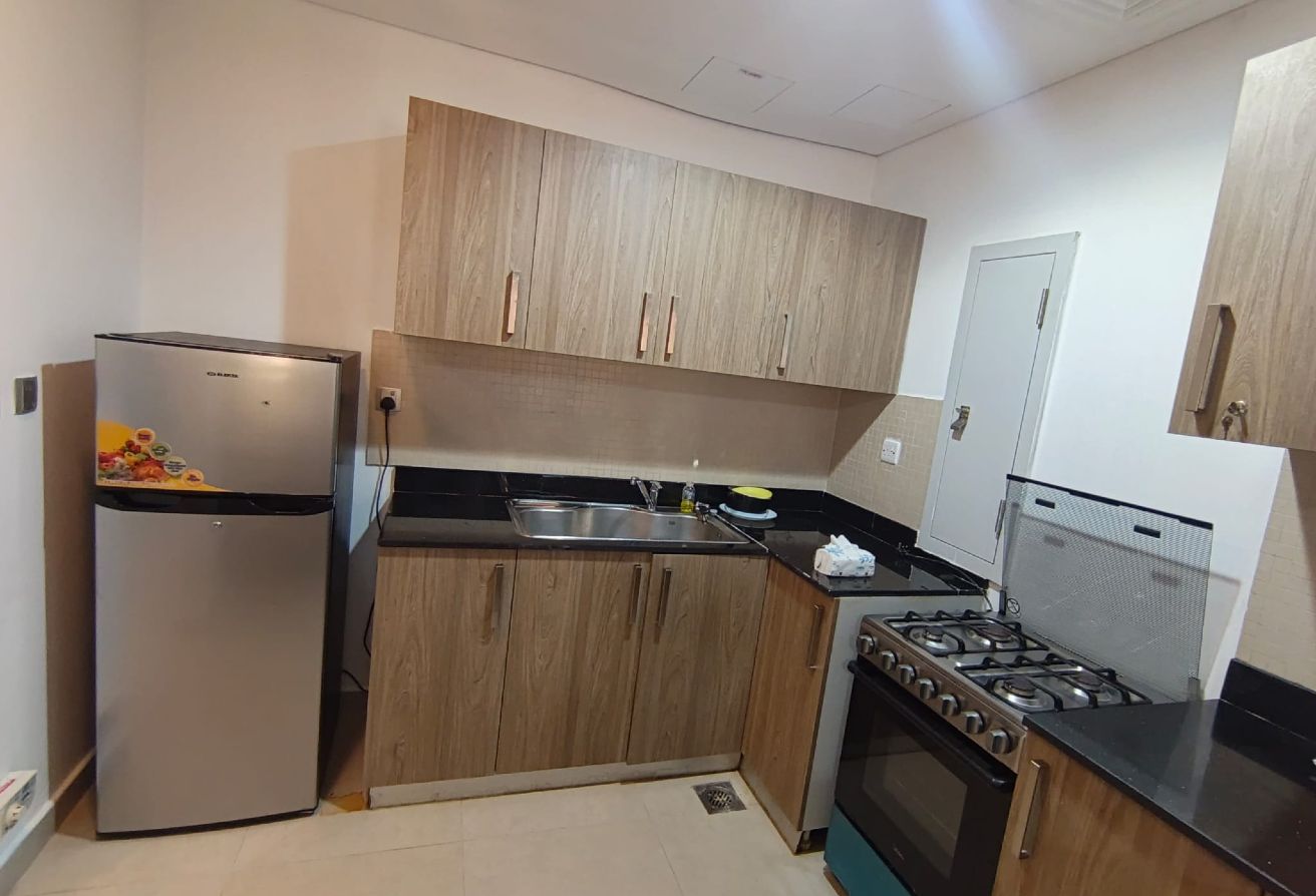 1bhk Fully furnished big layout 5000 excluding bil thumbnail 8