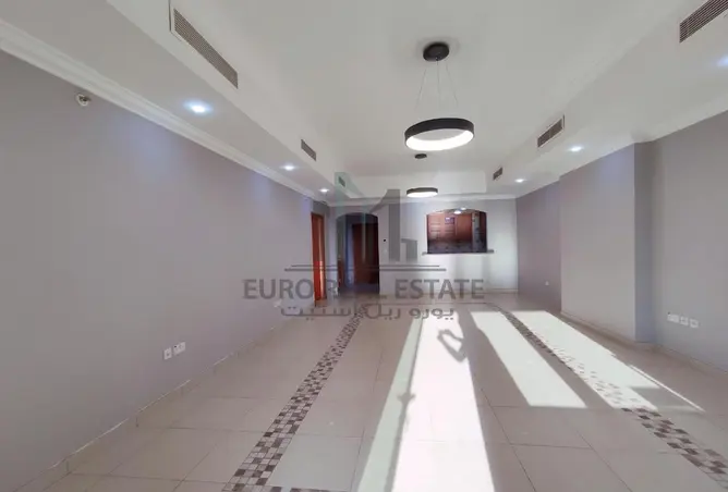 63532645 - Property Image 2