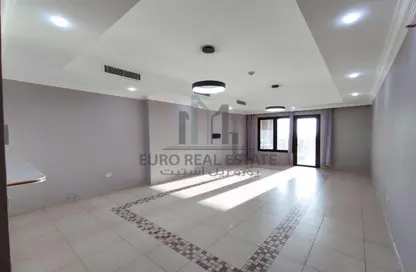 Apartment - 1 Bedroom - 2 Bathrooms for rent in East Porto Drive - Porto Arabia - The Pearl Island - Doha