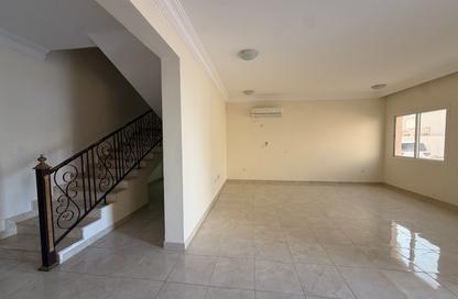 Villa - 4 - 6 for rent in Umm Salal Ali - Umm Salal Ali - Doha