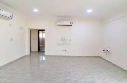 شقة - 2 غرف نوم - 2 حمامات للايجار في منتزه 7 - المنتزه - الدوحة