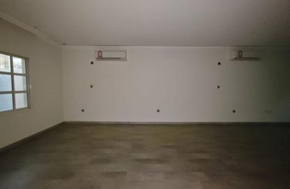 مجمع سكني - 4 غرف نوم - 4 حمامات للايجار في مريخ - المريخ - الدوحة