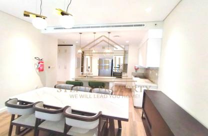 Apartment - 2 Bedrooms - 3 Bathrooms for rent in Floresta Gardens - Floresta Gardens - The Pearl Island - Doha