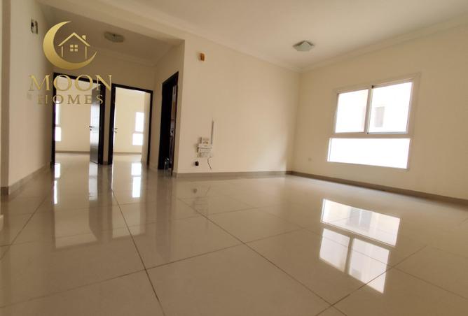 54926310 - Property Main Image