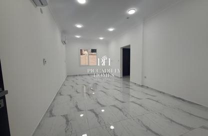 Apartment - 2 Bedrooms - 2 Bathrooms for rent in Madinat Khalifa Building 58 - Madinat Khalifa South - Madinat Khalifa - Doha