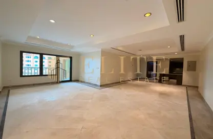 Apartment - 2 Bedrooms - 3 Bathrooms for rent in West Porto Drive - Porto Arabia - The Pearl Island - Doha
