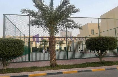 Compound - 4 Bedrooms - 4 Bathrooms for rent in Souk Al gharaffa - Al Gharrafa - Doha