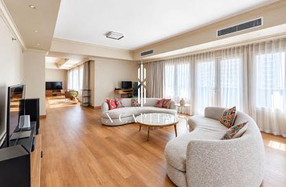 Apartment - 3 - 5 for sale in East Porto Drive - Porto Arabia - The Pearl Island - Doha
