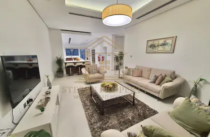 فيلا - 5 غرف نوم - 6 حمامات للايجار في وادي المرخ - مريخ - المريخ - الدوحة