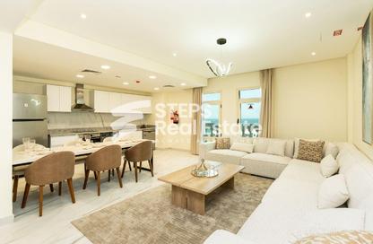 Apartment - 2 Bedrooms - 2 Bathrooms for rent in Giardino Apartments - The Pearl Island - Doha