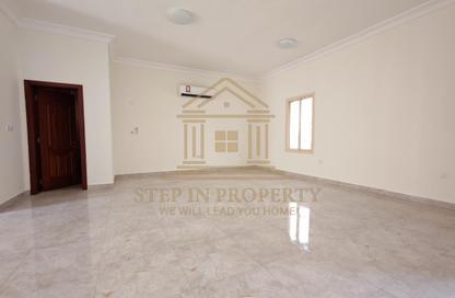 Villa - 4 Bedrooms - 4 Bathrooms for rent in Umm Salal Mahammad - Umm Salal City - Doha
