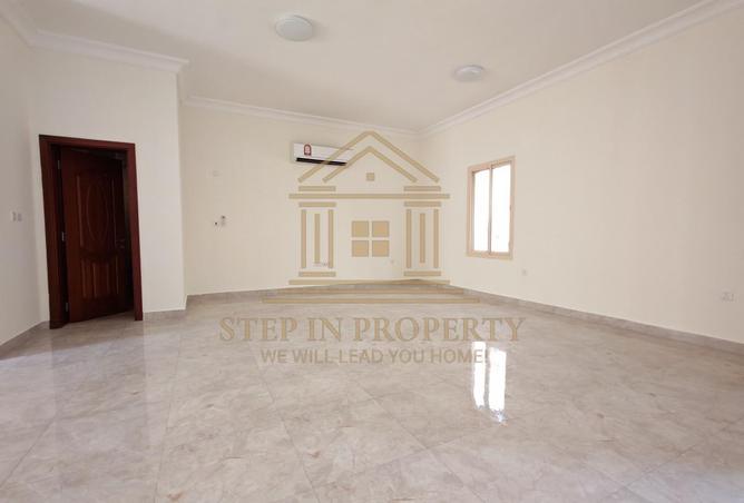 58740358 - Property Image 2
