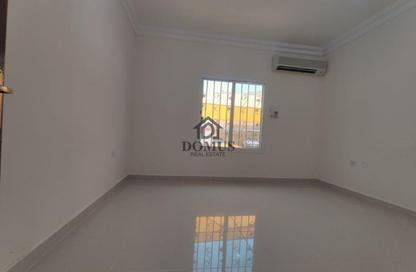 Apartment - 2 Bedrooms - 2 Bathrooms for rent in Tadmur Street - Old Airport Road - Doha