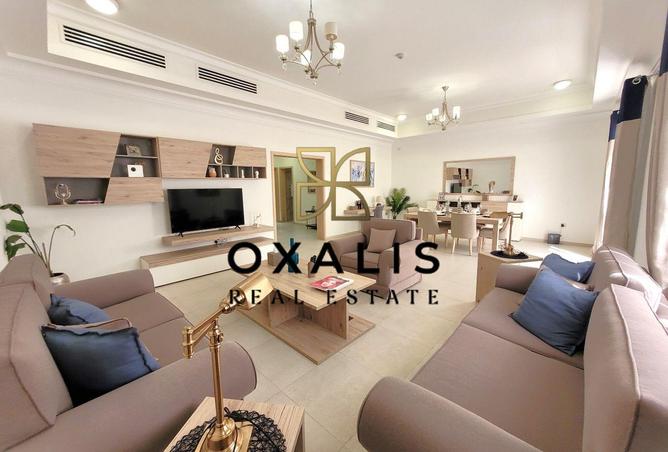 1002805 - Property Image 2