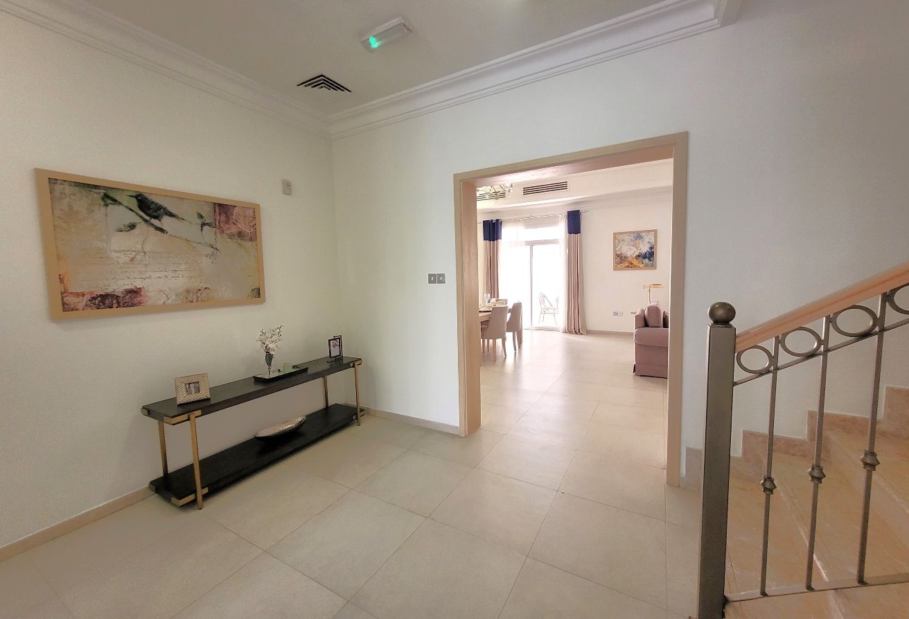 LUXURIOUS COMPOUND VILLA | FULLY FURNISHED - villa in Muraikh