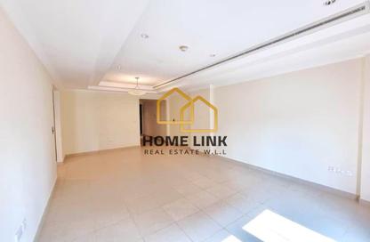 Apartment - 1 Bedroom - 2 Bathrooms for rent in East Porto Drive - Porto Arabia - The Pearl Island - Doha Apartment - 1 Bedroom - 2 Bathrooms for rent in East Porto Drive - Porto Arabia - The Pearl Island - Doha