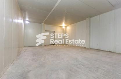 Warehouse - Studio - 1 for rent in Industrial Area 4 - Industrial Area - Industrial Area - Doha