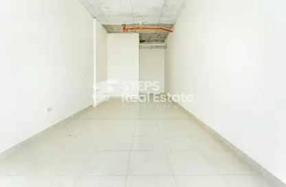 Shop - Studio - 1 Bathroom for rent in Old Airport Road - Old Airport Road - Doha Shop - Studio - 1 Bathroom for rent in Old Airport Road - Old Airport Road - Doha