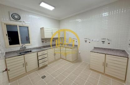 Apartment - 2 - 2 for rent in Al Mansoura - Al Mansoura - Doha