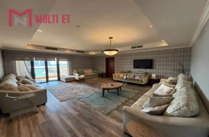 Apartment - 2 Bedrooms - 3 Bathrooms for rent in West Porto Drive - Porto Arabia - The Pearl Island - Doha