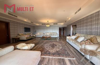 Apartment - 2 Bedrooms - 3 Bathrooms for rent in West Porto Drive - Porto Arabia - The Pearl Island - Doha